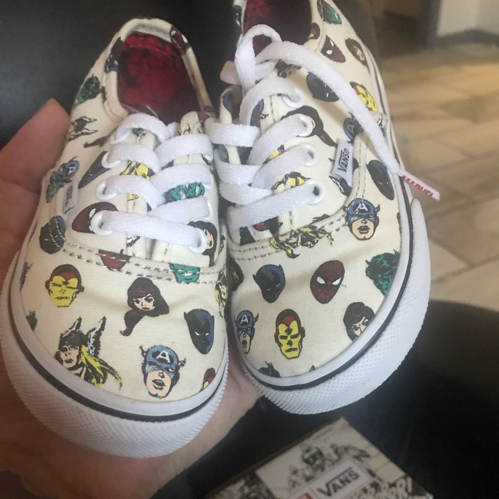 Marvel vans - Picture 2 of 5